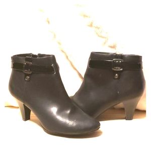BLACK ANKLE BOOTS SZ 9,